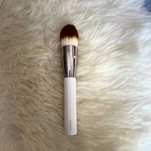 La Mer Foundation Brush